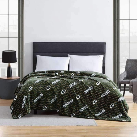 NFL Oversized Blanket - Picture 3 of 6